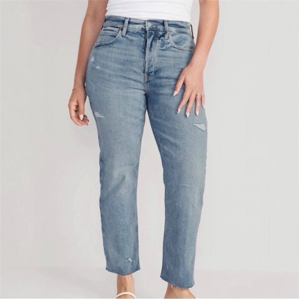 Old Navy Extra High Waisted Sky-Hi Straight Jeans Size 18 Button Fly Raw Hem NWT